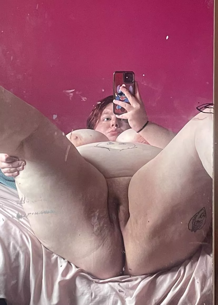 ISO: someone who likes to eat pussy for hours 😜