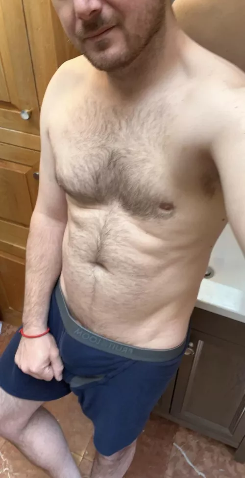 It's 1pm  you just got back to the office with your coffee.  Your phone pings, you check and it's a video from your wife--of her ass smacking against my thighs 