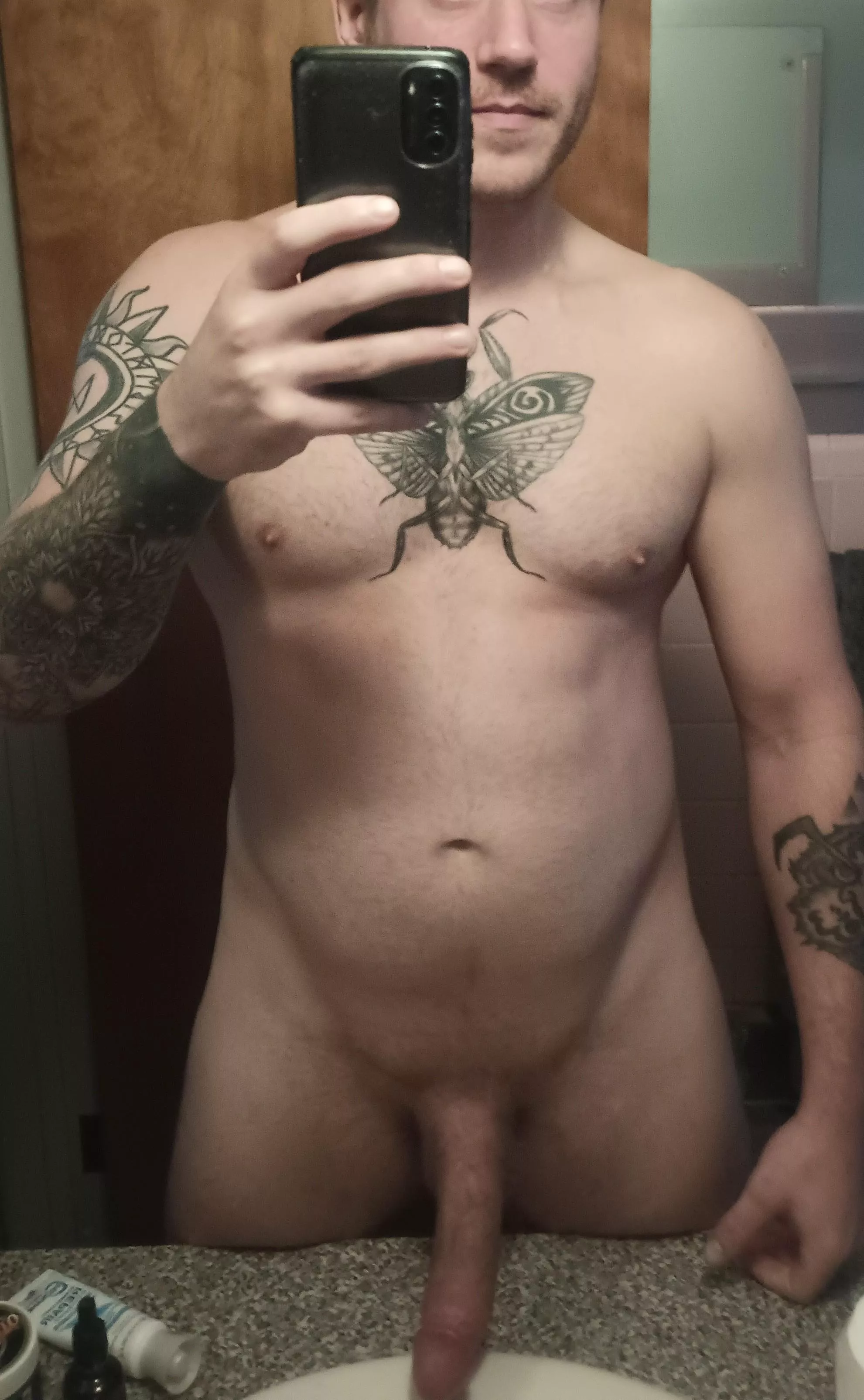 It's rainy, my knee hurts and my dick is hard