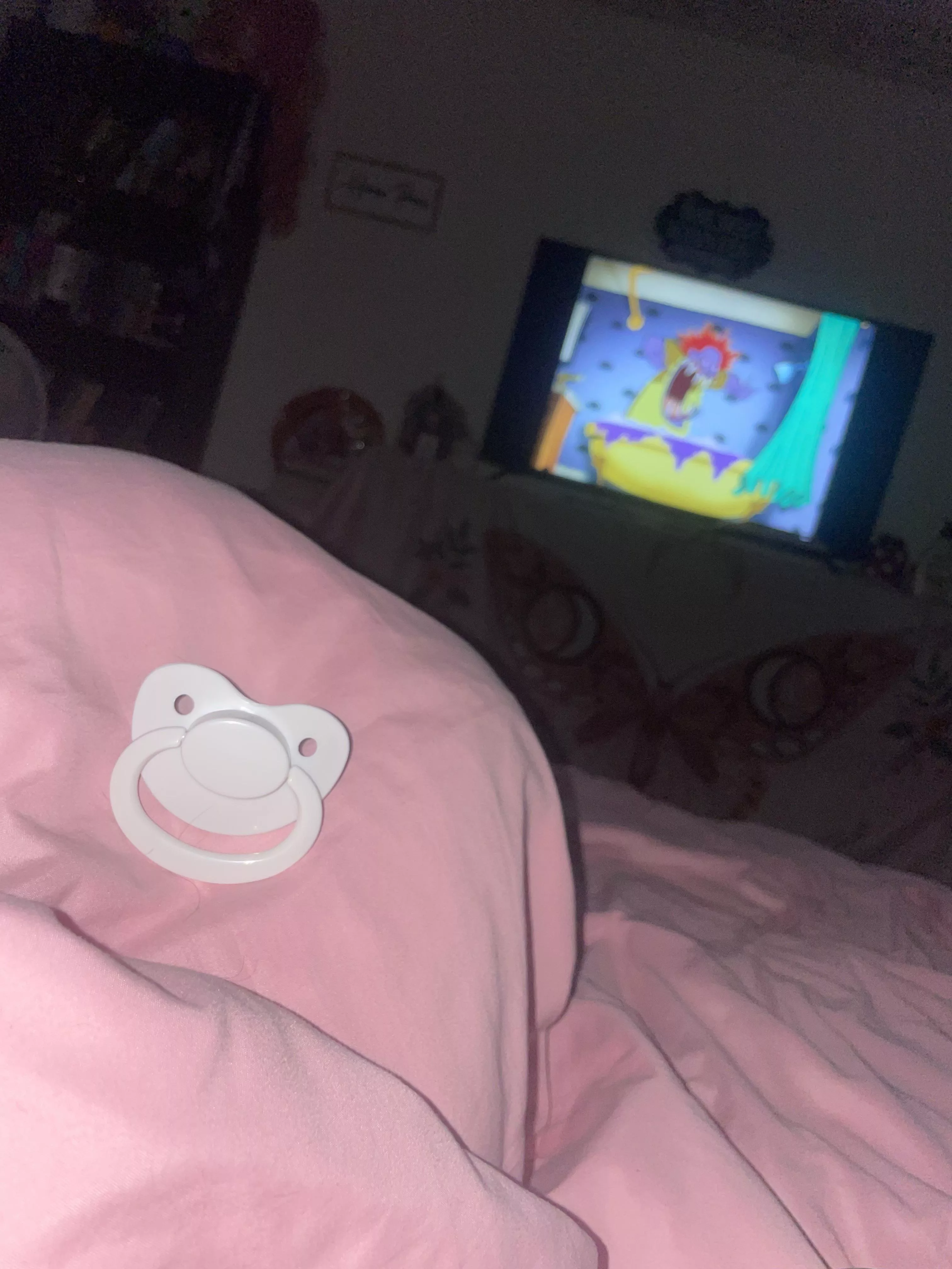 just being a little baby 🥺🩷