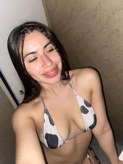 Just tell me...if u do prefer a girl's tits or her butt?