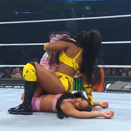 Lash Legend dominating Bianca Belair