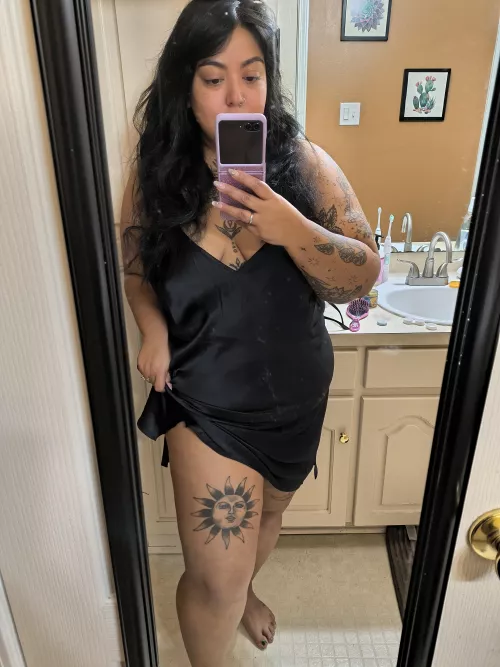 Let me show you what's under here 😘