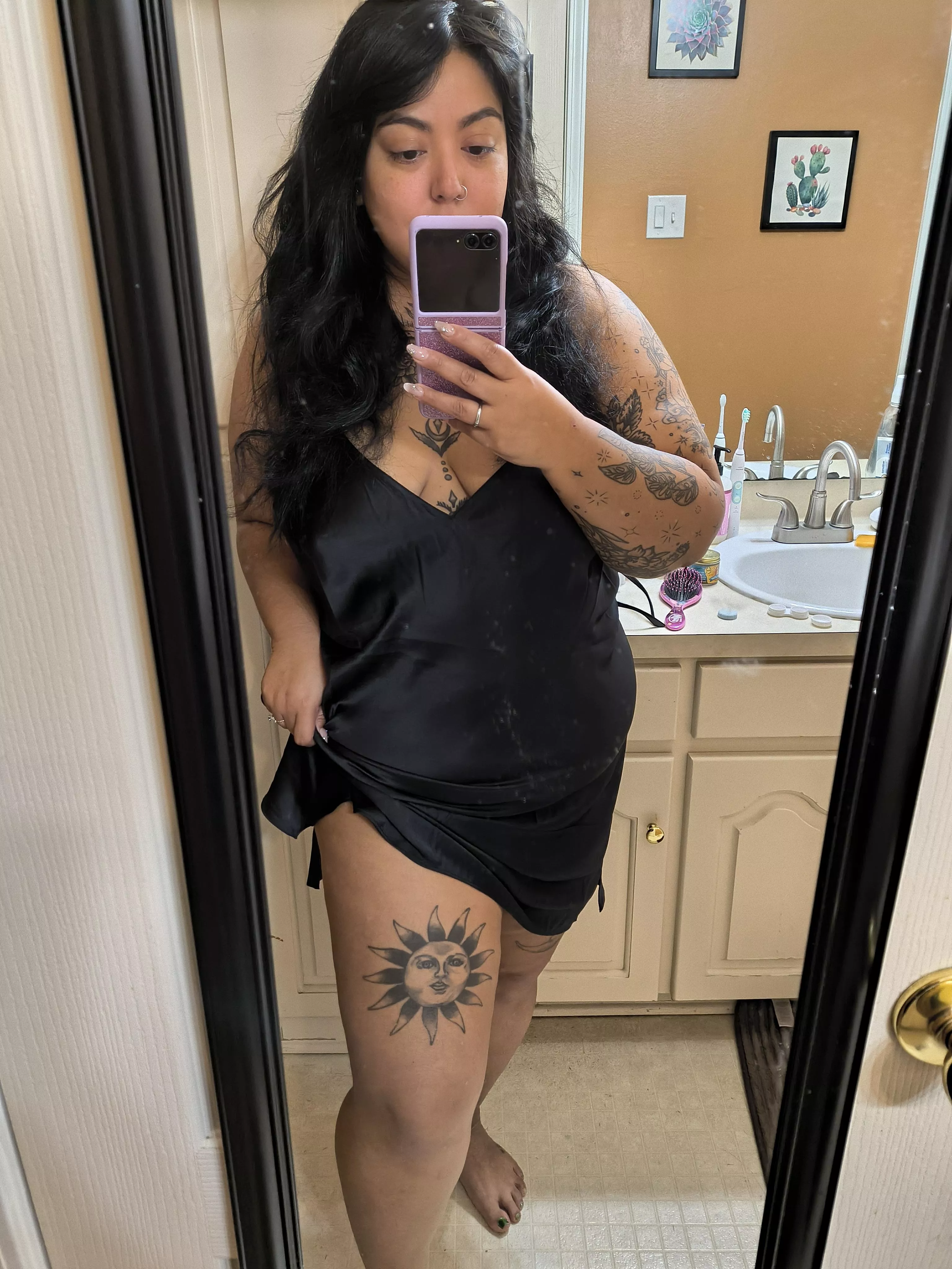 Let me show you what's under here 😘