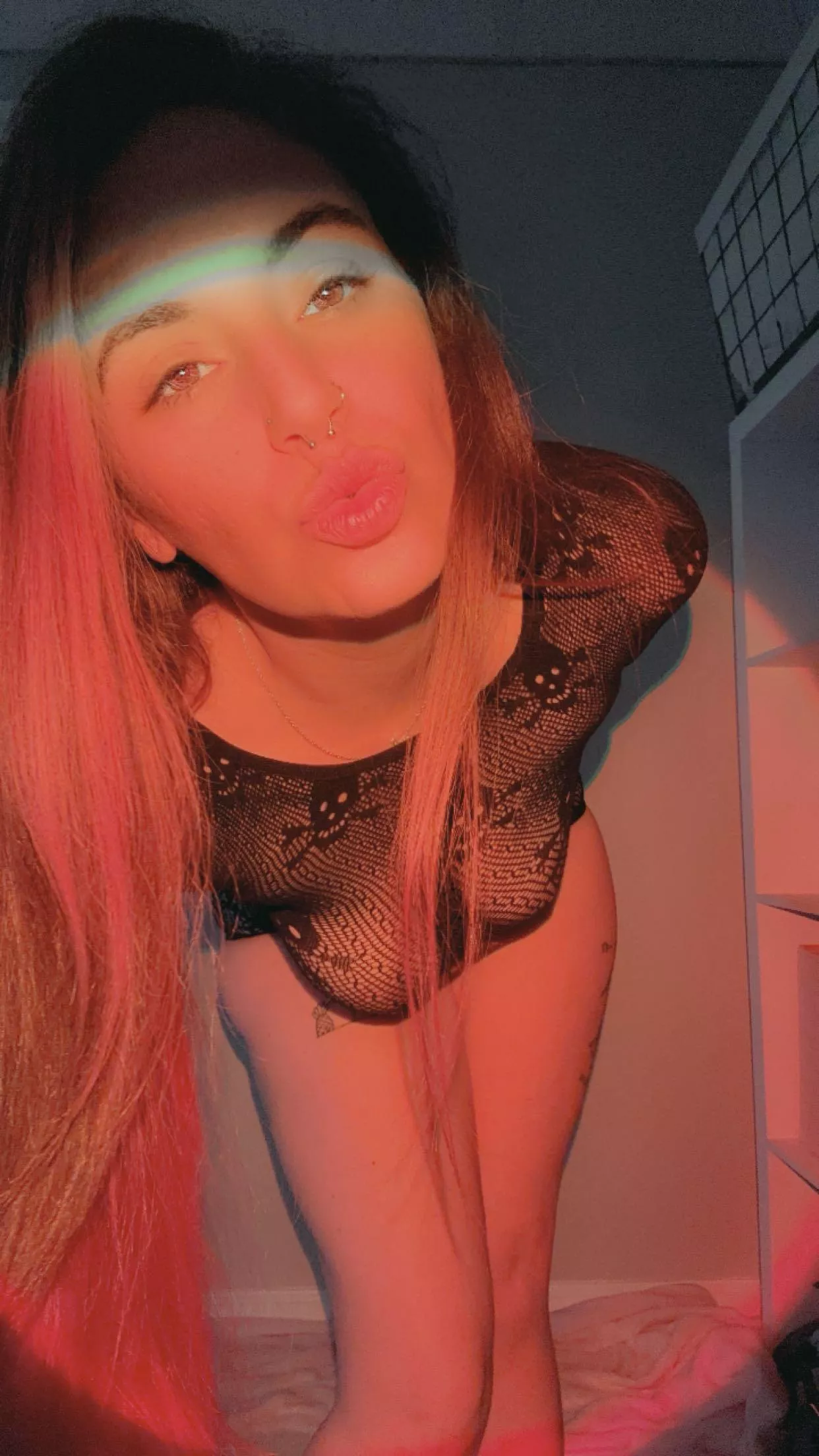 ☠️ looking for daddy to bring this dead girl back to life 🏴‍☠️