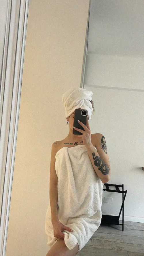 Looking for dilf near Morgantown WV 21F