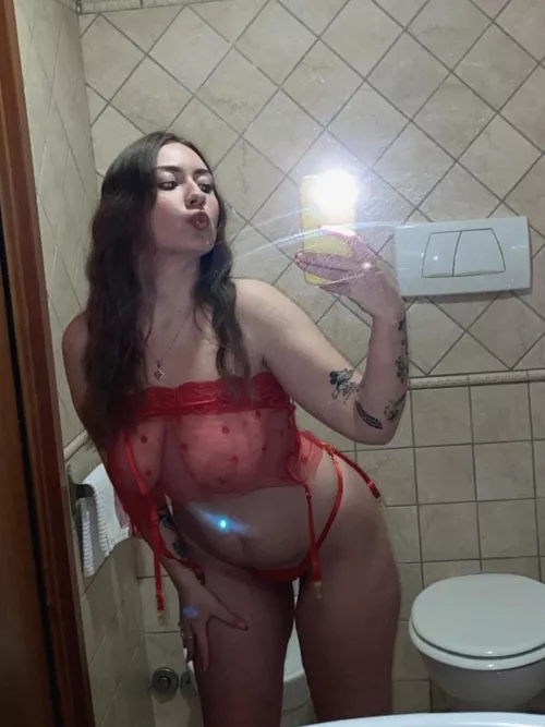 Looking to Sext? add my snap: lvyjfq