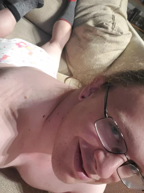 Lounging around in a lil bella