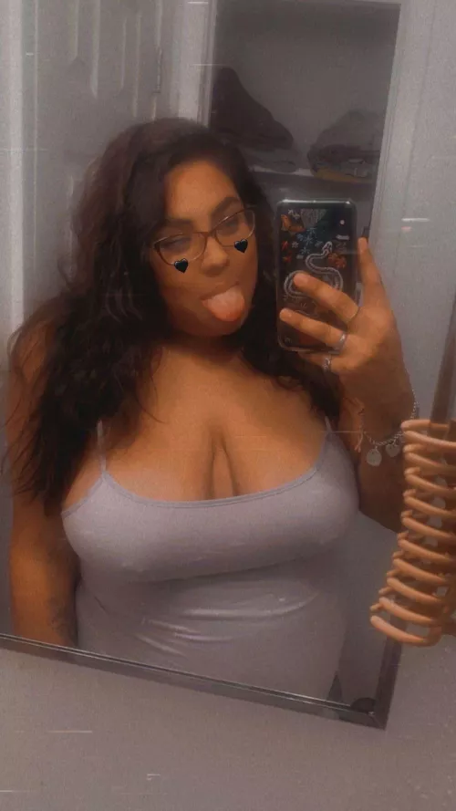 M26 F26 in Pasadena looking for couples send pic first or we won’t respond or send your 👻