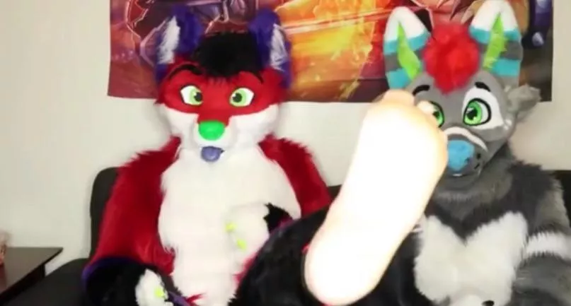 Majira strawberry’s feet (idk the source) 