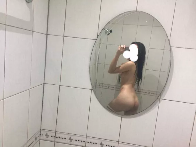 Make me your slave and i spoil u everyday with my sexy body my cum, we video call and do some wild online stuff