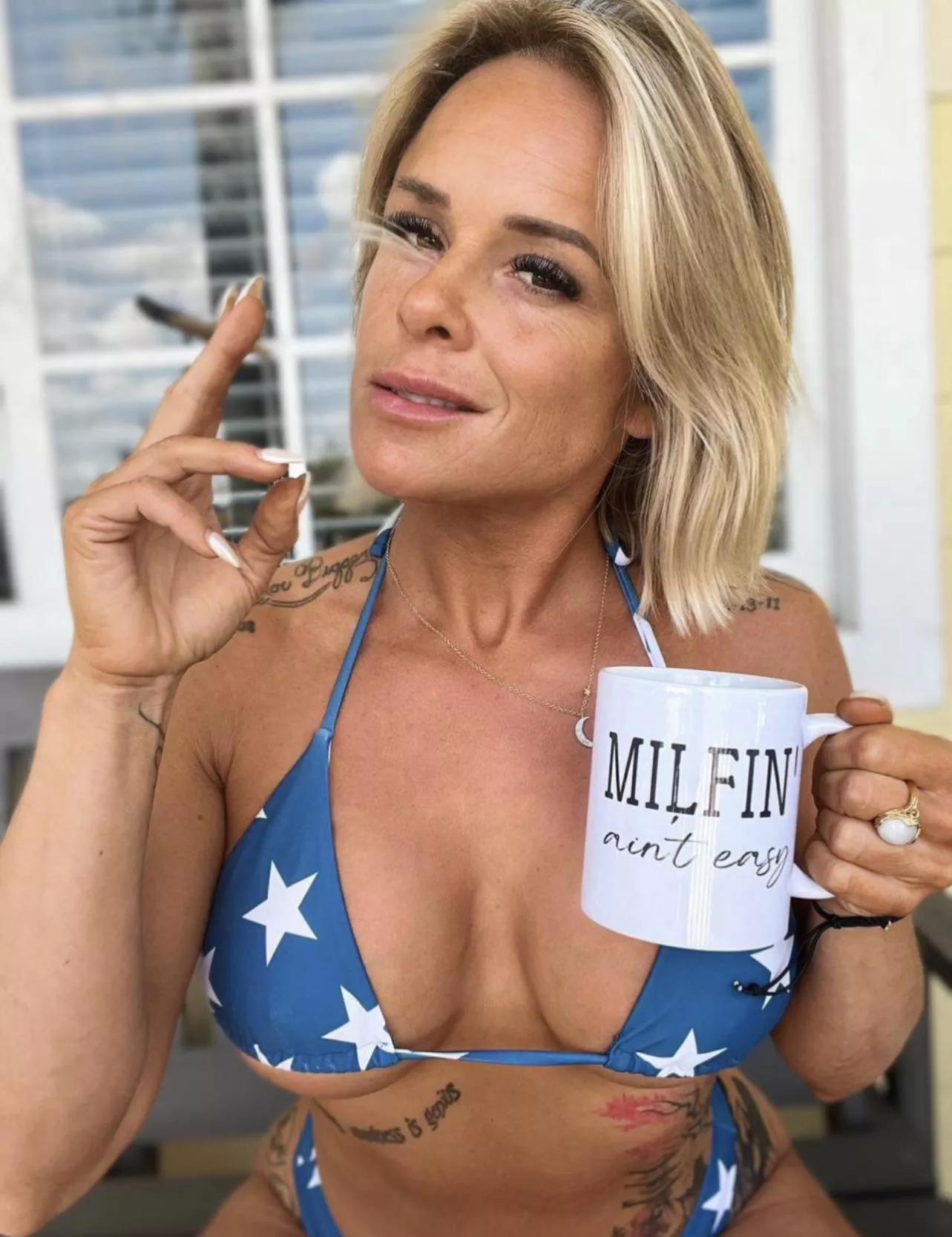 Missing your fav stoner milf? ;)