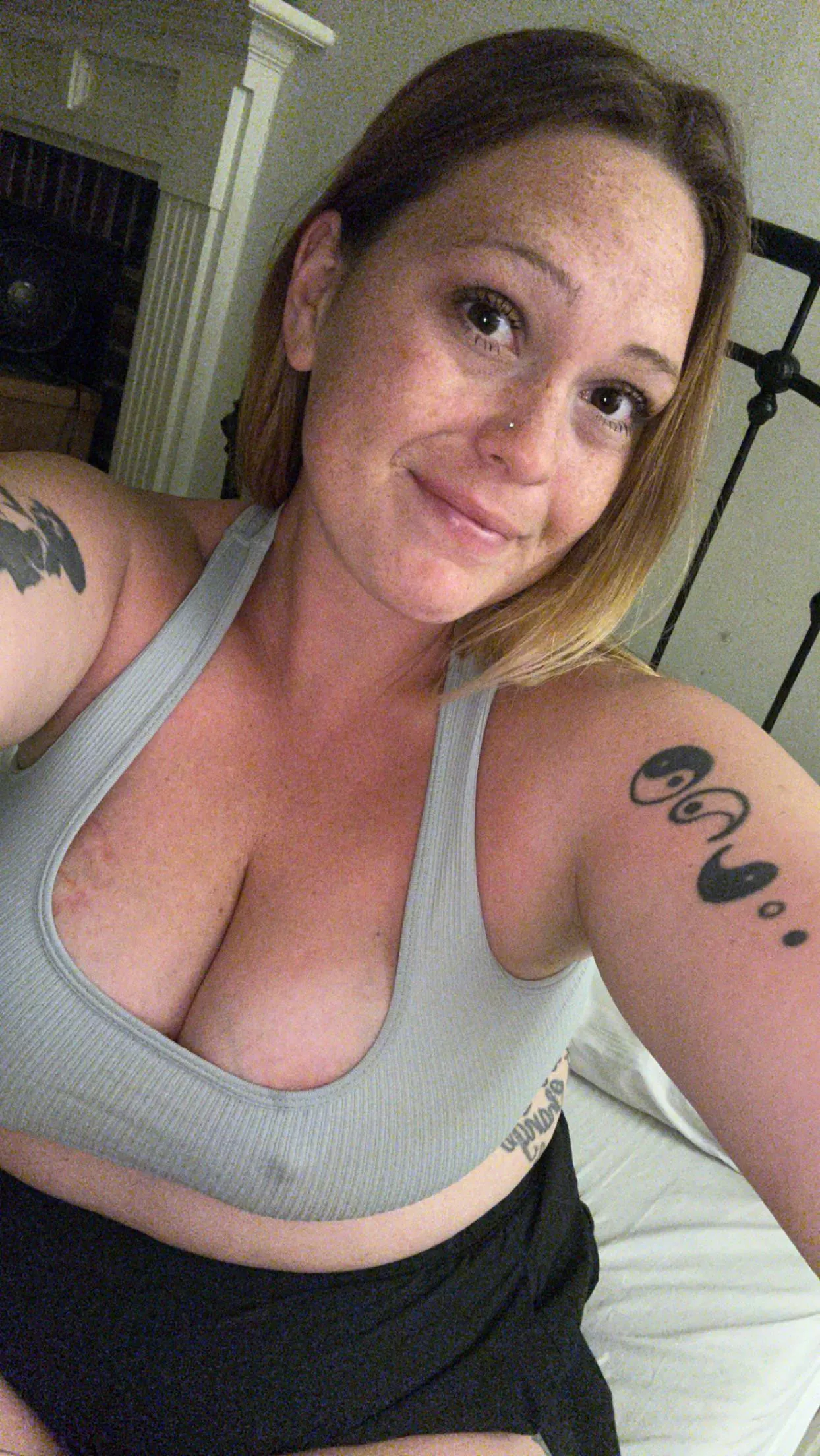 [mommy] [milf] [content] [sexting] I have some free time tonight, cum play 💧🤗😜