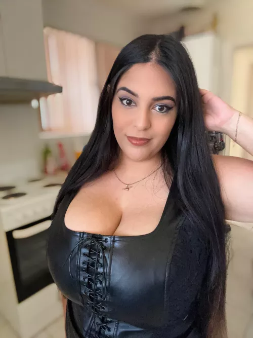 My hair reaches my hips, should I keep growing it out 