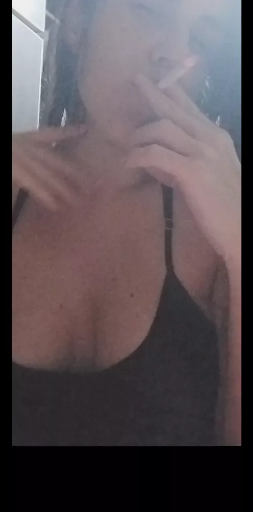 My smoke on your dick can you imagine? Nice, isn't it?