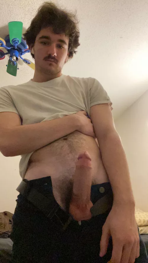 need an after work fuck 😩