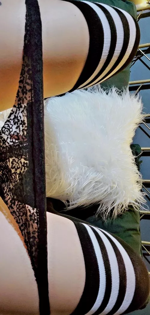 Need some entertainment? 😘