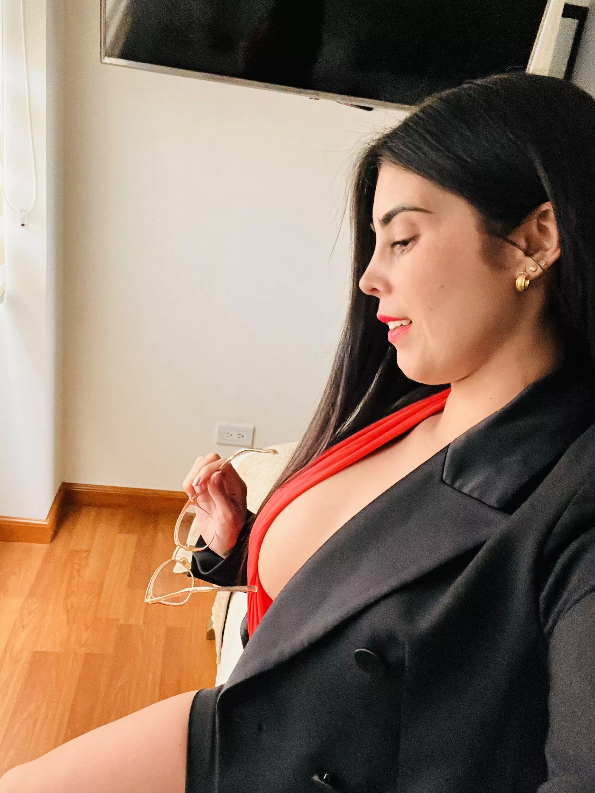 [NeighborhoodMILF] Wanna tell mommy how you missed her?