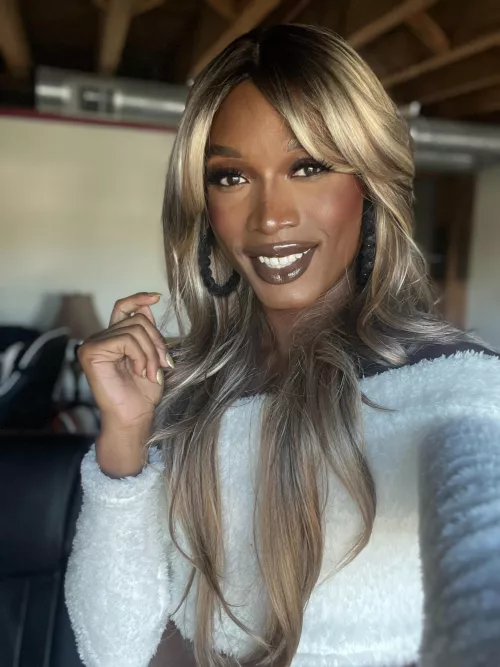 New look for the season 💕✌🏾