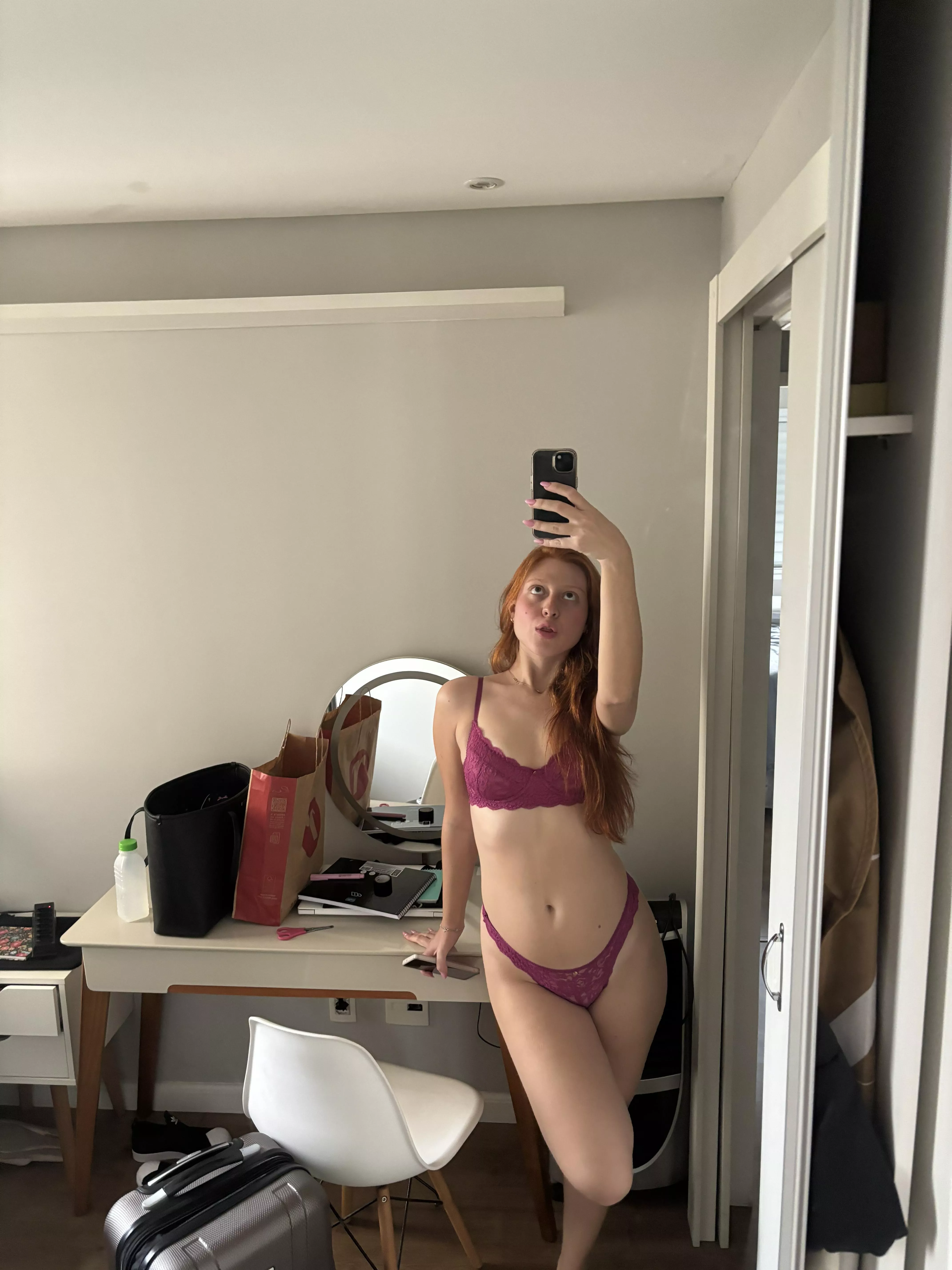 Nothing can go wrong with this redhead.