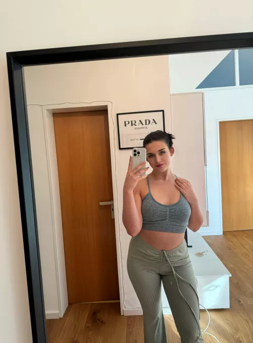 Now that i'm finally 20 I can give you a little show