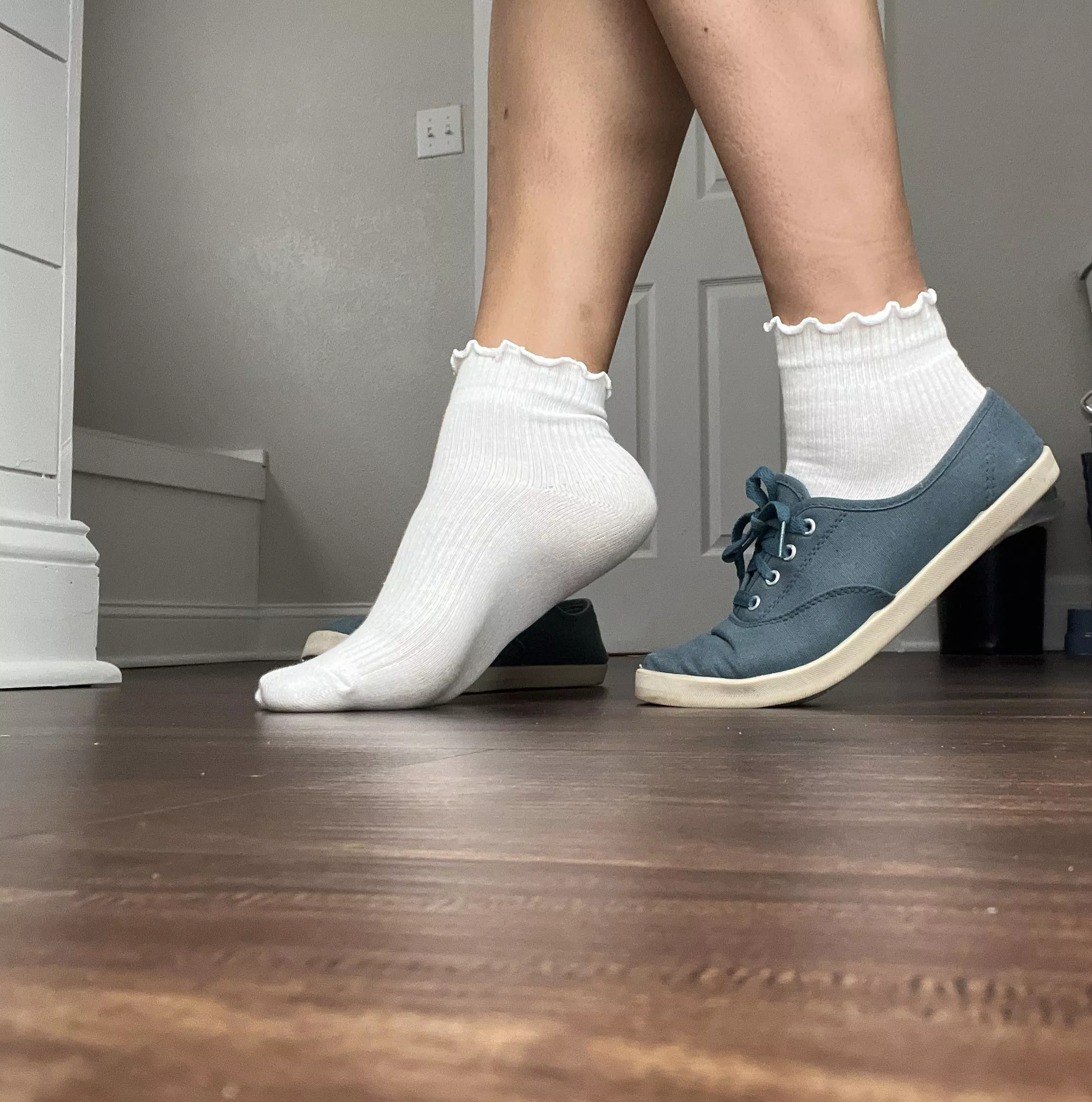 Oh how she rocks, in keds and tube socks 