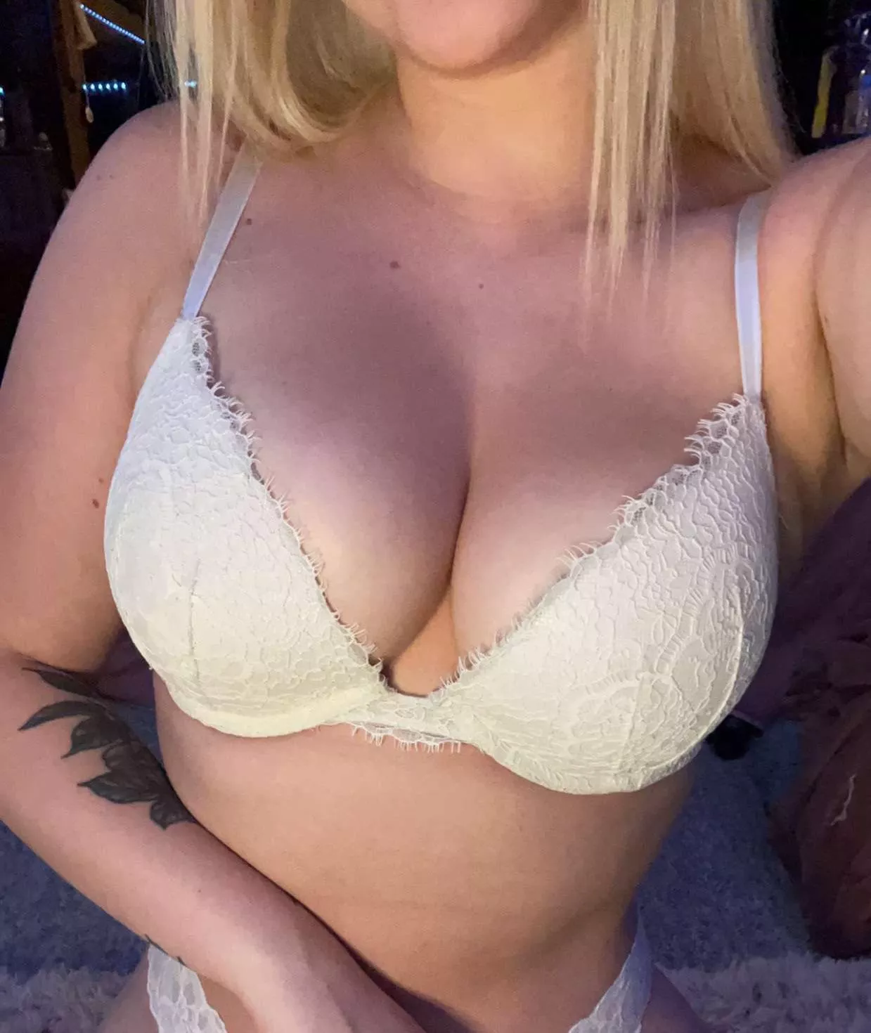 Only one right guess last time, who’s gonna be right this time?😩