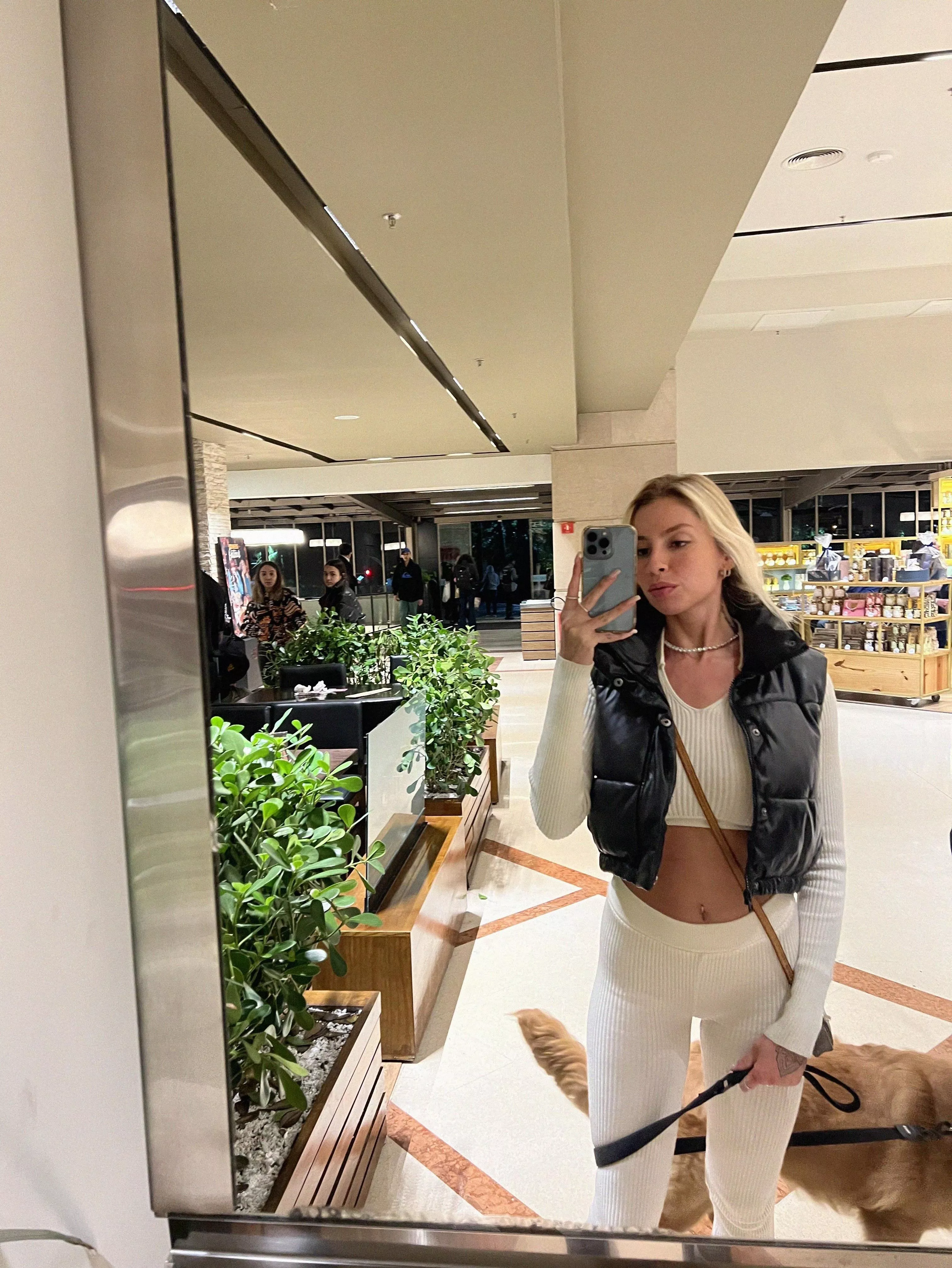 Out for some funn, wanna hangout? 