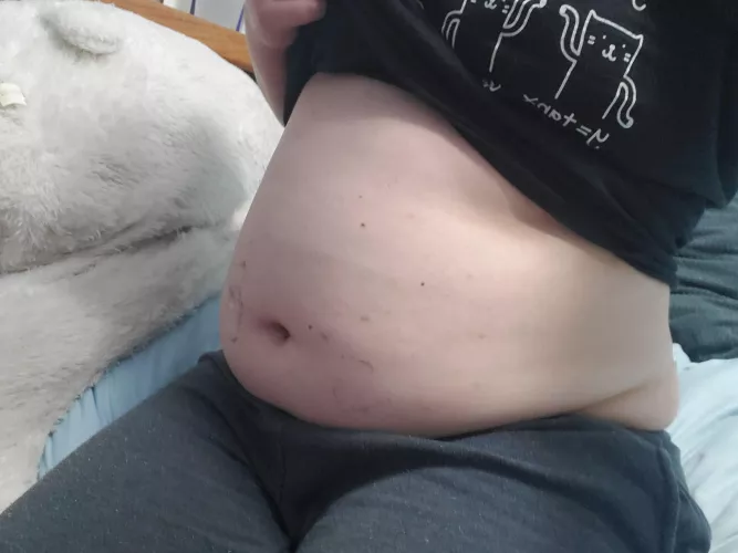 Post bedtime snack belly :3