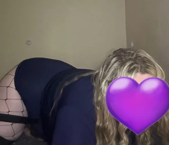 Pretty face, curvy & juicy slut ready to be your new play toy…🥵🫣check link in comments daddy