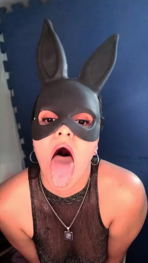 Put your load on my tongue, I'll know what to do with it