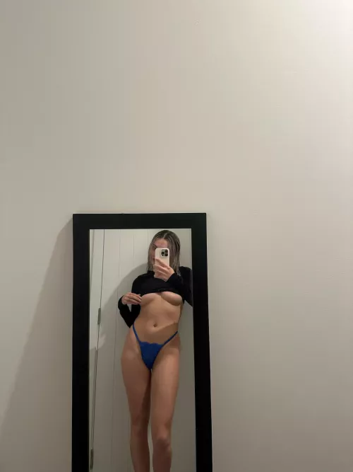 Ready to have some fun with an older guy in NYC on 10/25, i'm on the pill