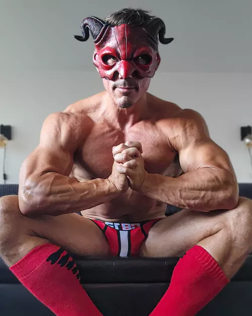 Ready to play with the Devil [39]