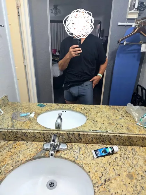 Respectful single experience straight guy