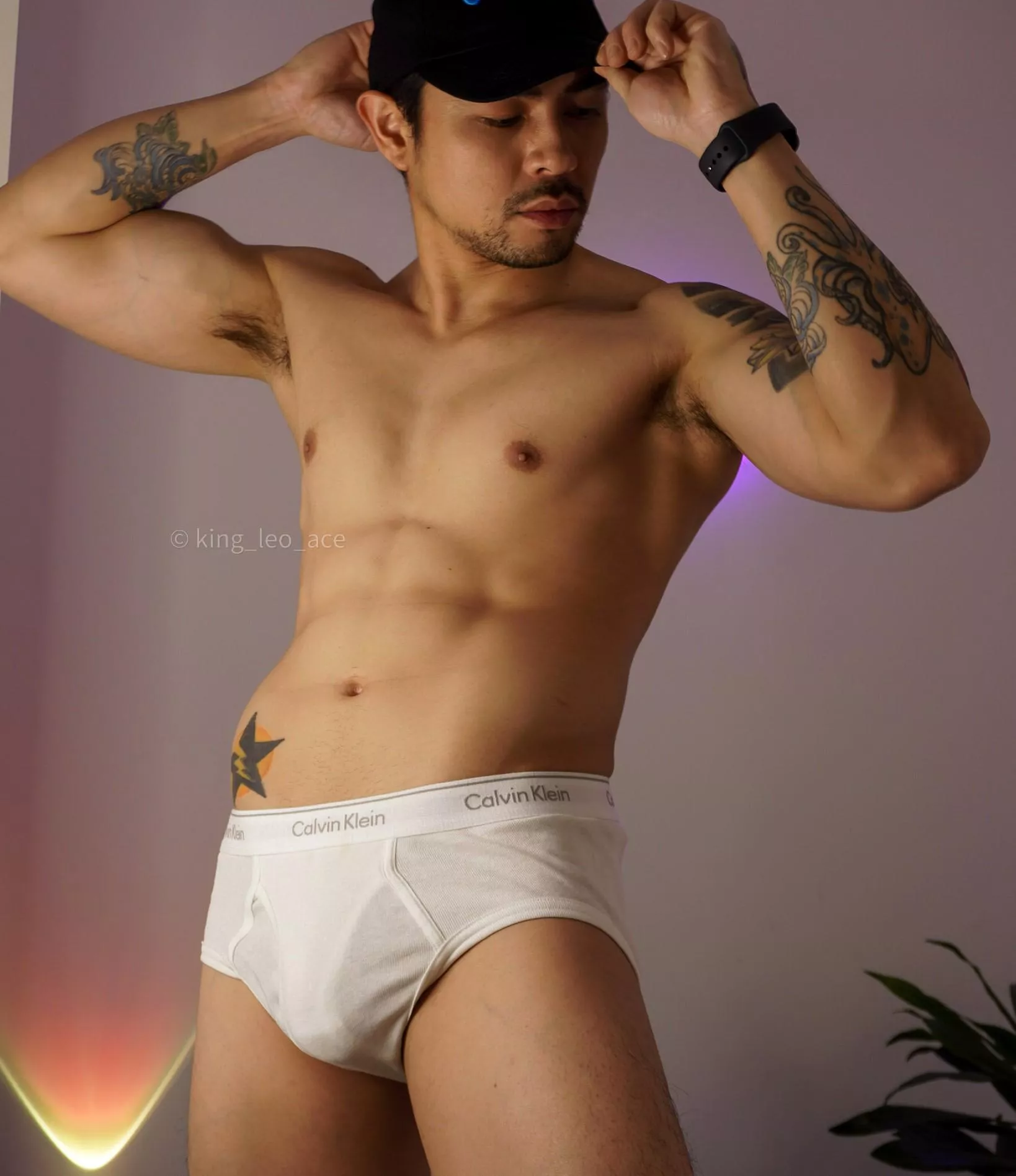 Say hello to my classic white CKs