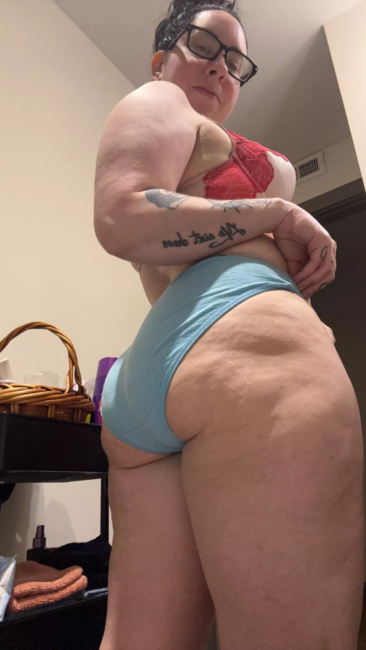 [selling] Now until 10/18 3 day wear is only $40 with a free orgasm add on. Or, BOGO 50% off panties! 