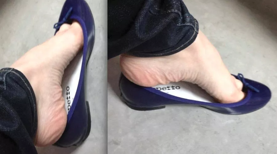 Shoeplay in Repetto flats