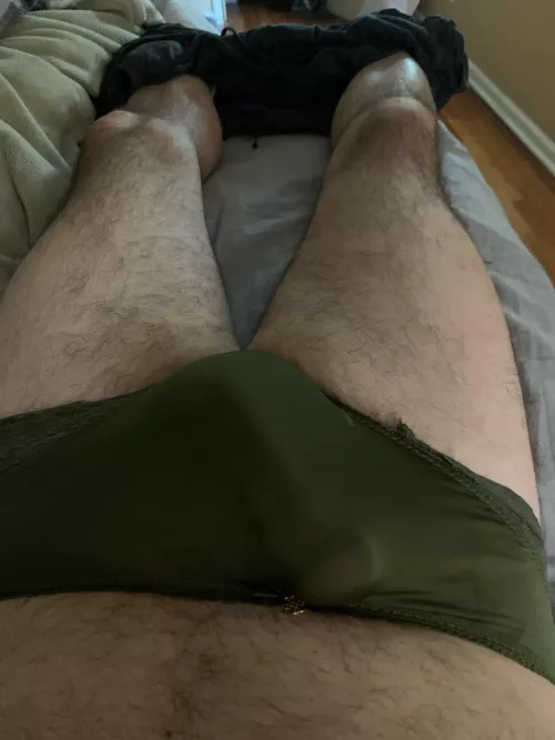 Sooo horny right now !!!