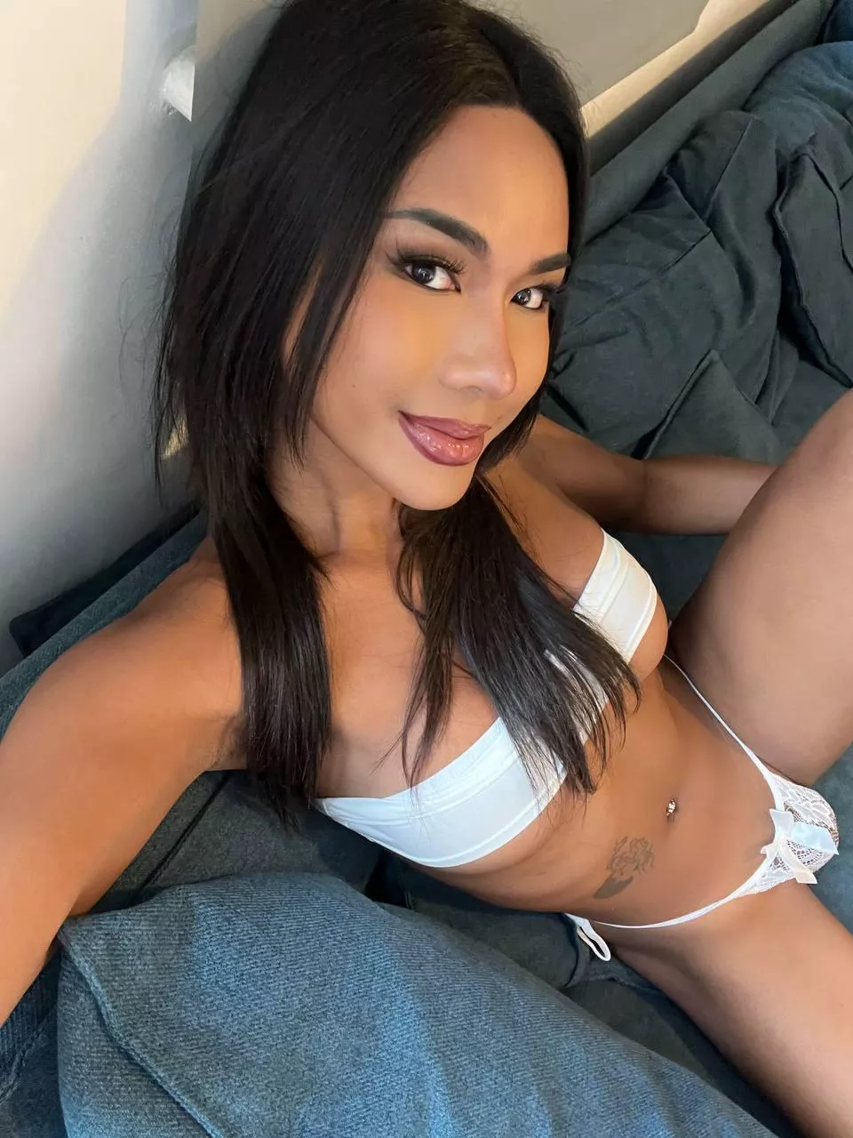 Starting the day horny and naughty ;)