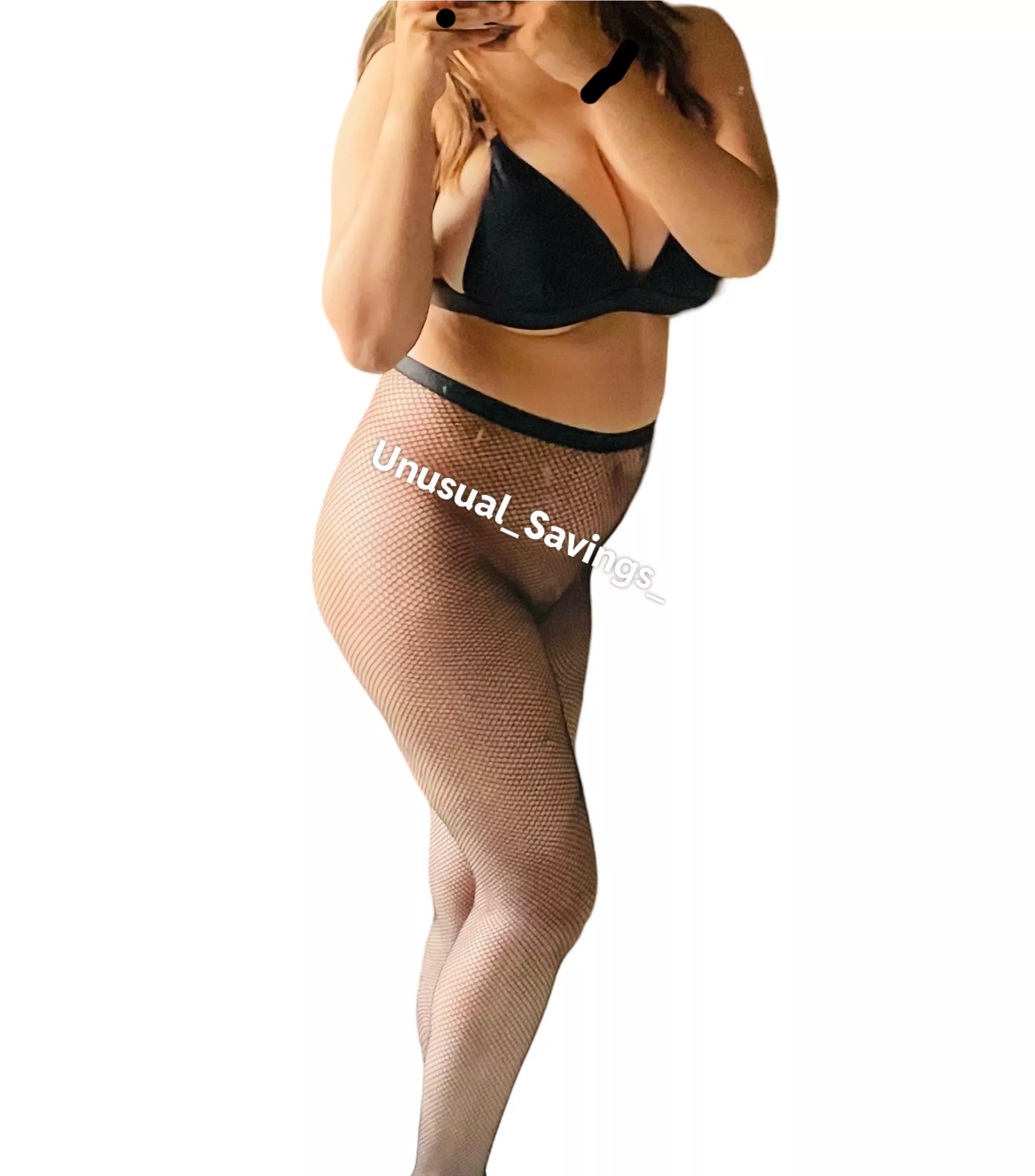 Stuck in these fishnets, somebody please tear them off of me😴