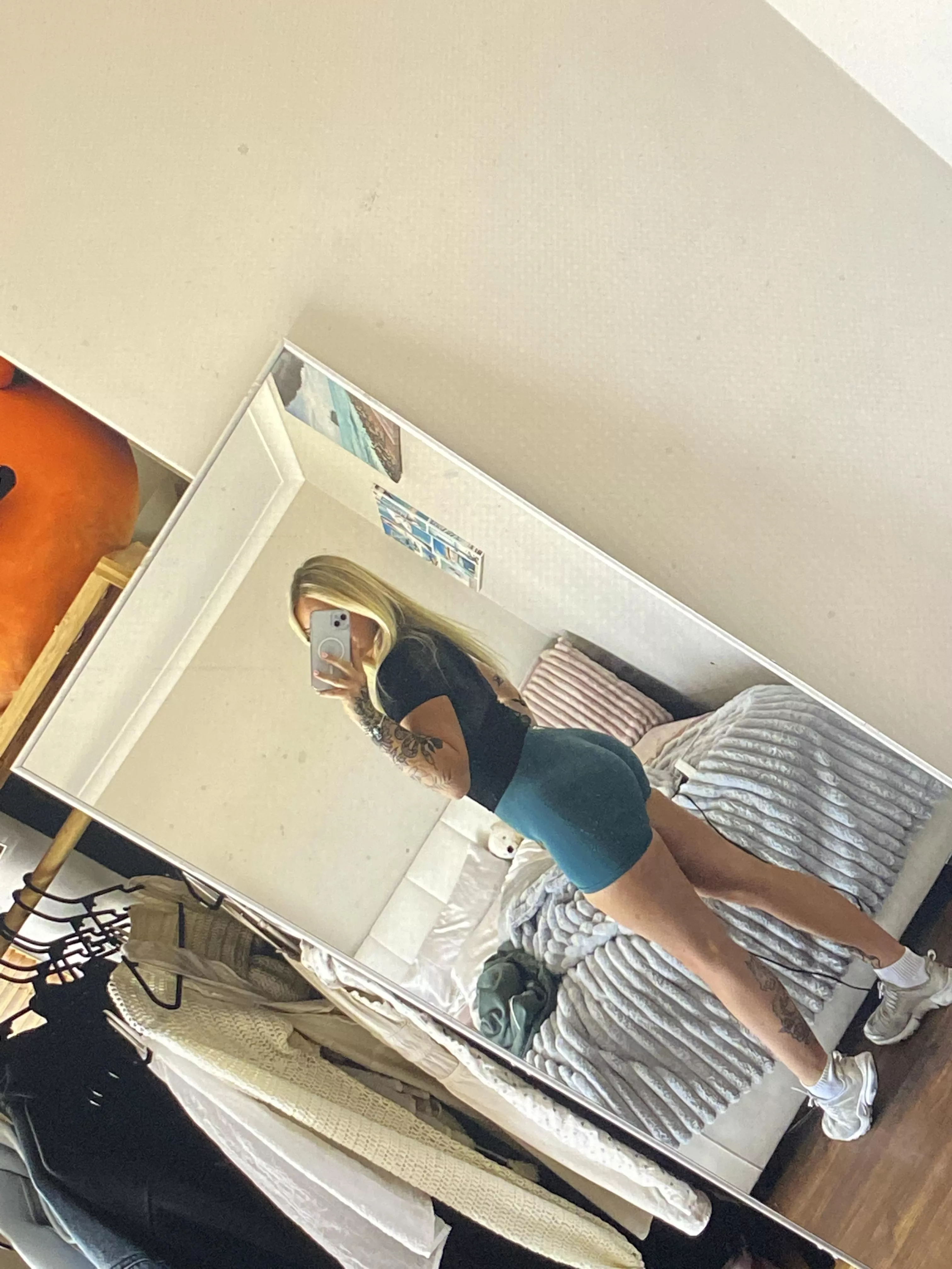 (Sydney) should i take everything off babe?