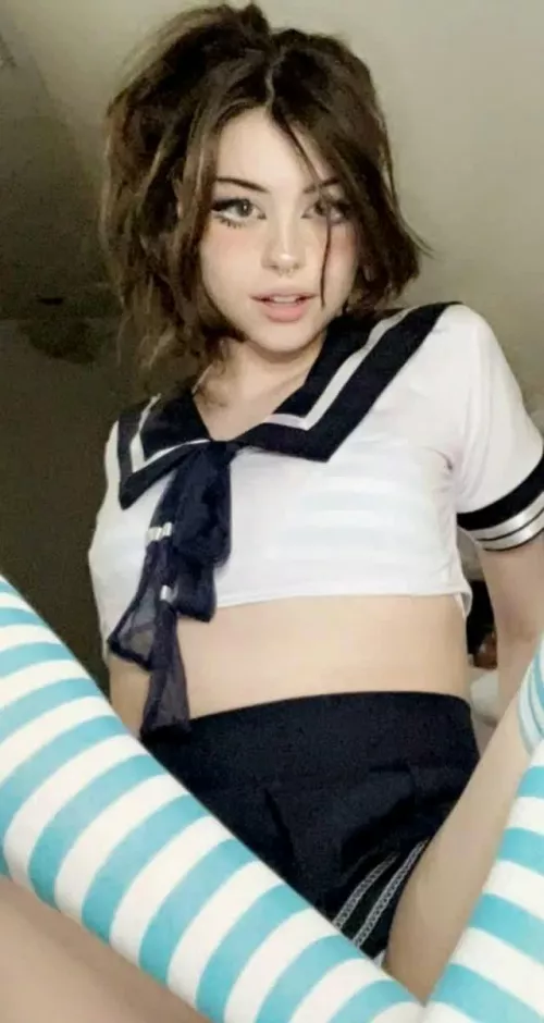 tell me your age if you would take advantage of my body
