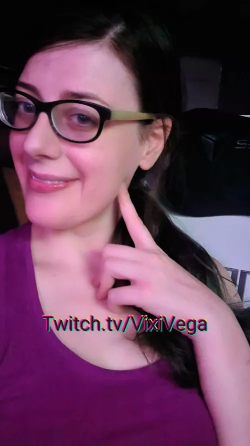 Thankfully it has cooled down! Now time for a late night Palworld & Smoke Sesh! Live on Twitch now!