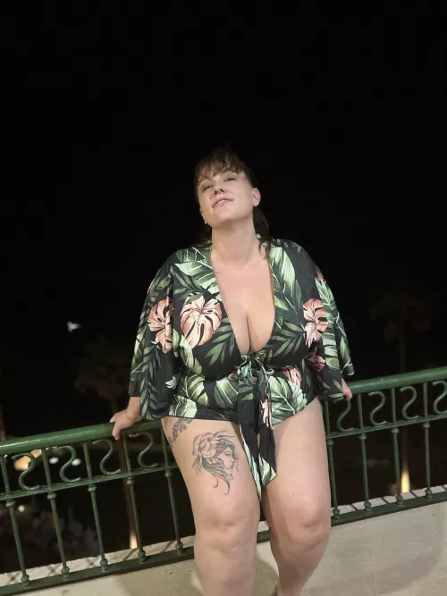 That neighborhood mom you keep peeking at 