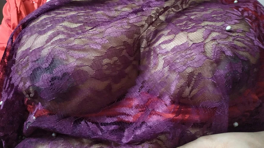 Titties hidden inside flowers