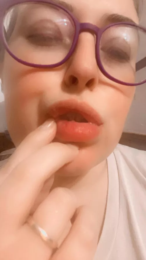 Today those who go to my OF will be given a gift