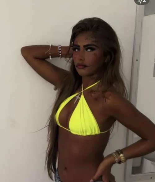 Traveler girl so tan