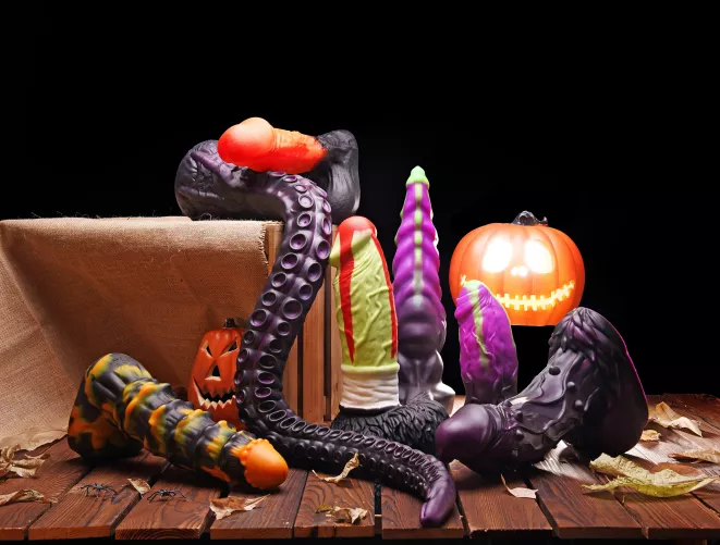 Trick or Treat🎃 The Spooky event has begun! See if these delicious ghost cakes are suitable for your appetite