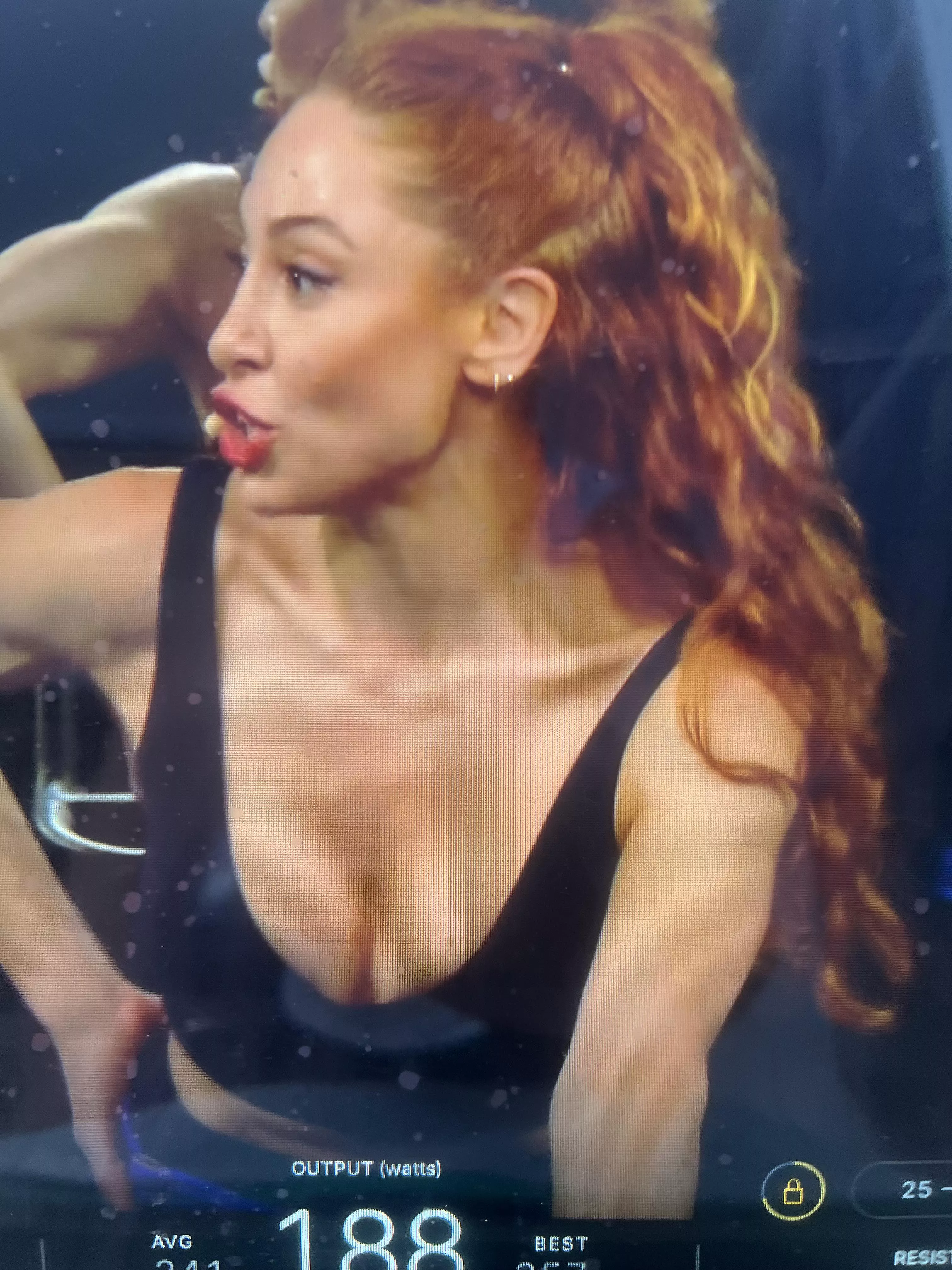 Unpopular Opinion:               Skinny Jess > Stacked Jess