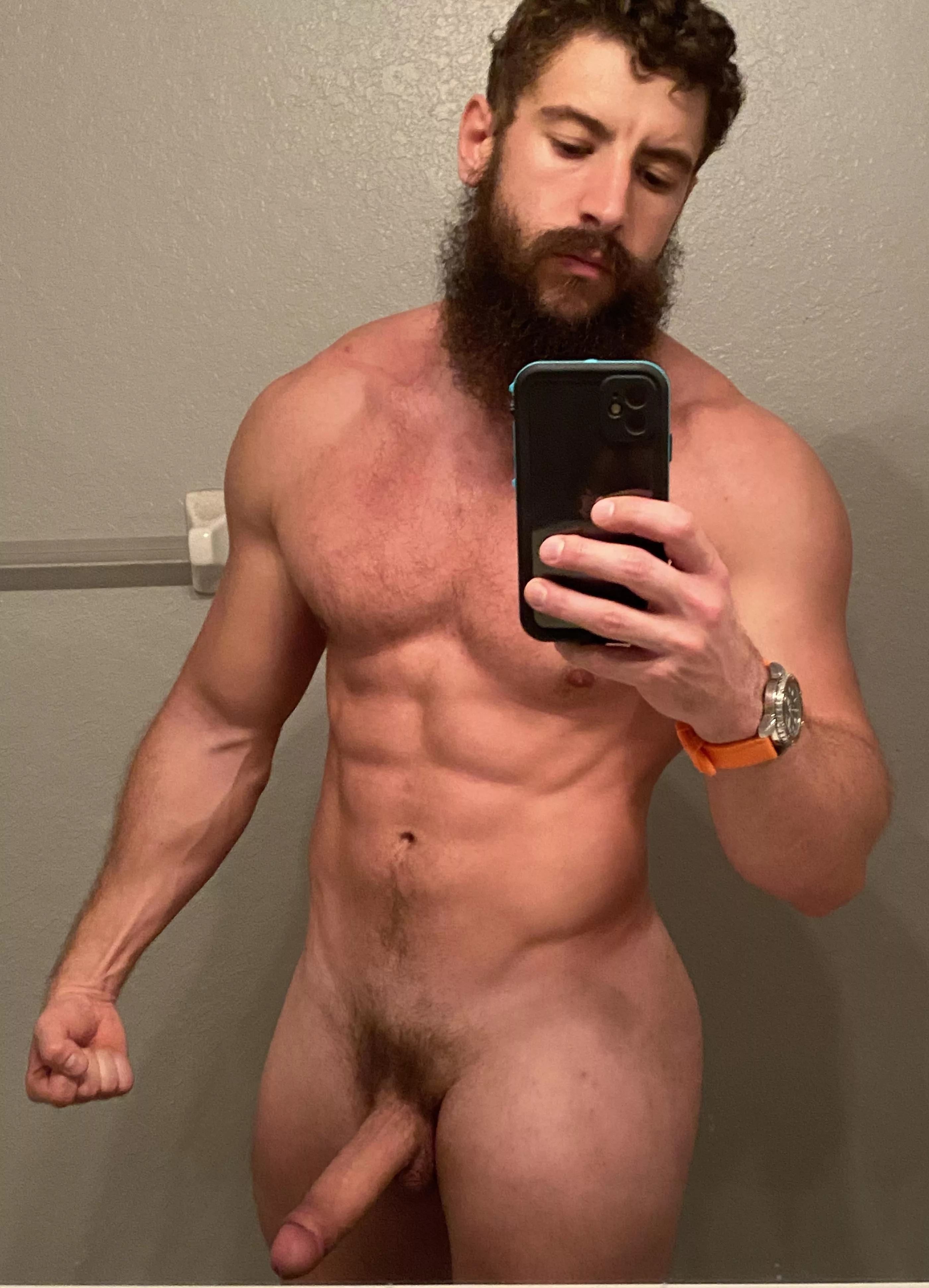 Wanna cuddle on a lazy Sunday?😉